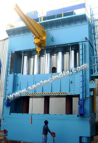 Hydraulic Press - 2500 Tons Capacity