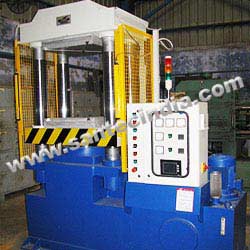 Compression Moulding Press 200 Tons Capacity