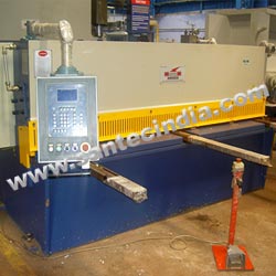 Hydraulic Shearing Machine CNC Operated