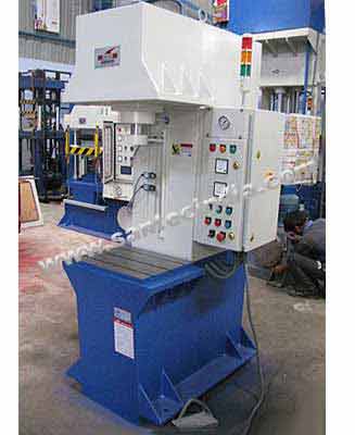 Hydraulic Straightening Press